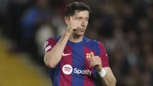 Liga Spanyol: Tanpa Gelar di Musim Kedua, Robert Lewandowski Tetap Bertahan di Barcelona
