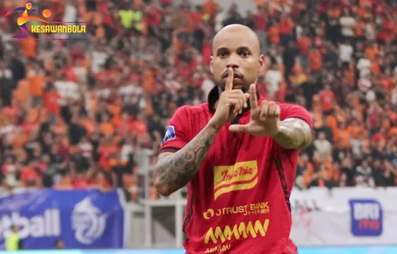 Gustavo Almeida Girang Cetak Hattrick untuk Persija di BRI Liga 1, tapi Singgung Lapangan JIS