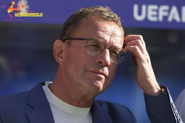 Belanja Pemain Tanpa Arah, Ralf Rangnick Sentil Manchester United