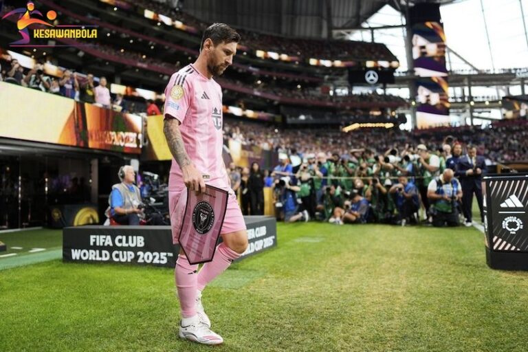 Inter Miami Dibantai PSG, Lionel Messi Kena Troll: Bagaikan Ritual Penghinaan untuk Sang GOAT