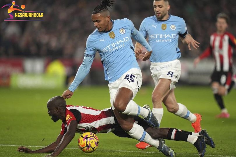 Didekati AC Milan, Bek Manchester City Ini: Maaf Gak Dulu!