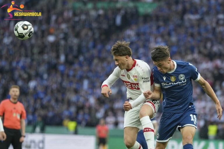 Real Madrid dan Manchester United Bersaing Dapatkan Gelandang Stuttgart