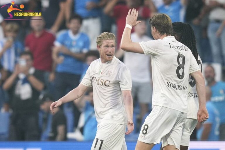 Napoli Punya De Bruyne dan McTominay, Kenapa Antonio Conte Malah Minta Fans Bersabar?