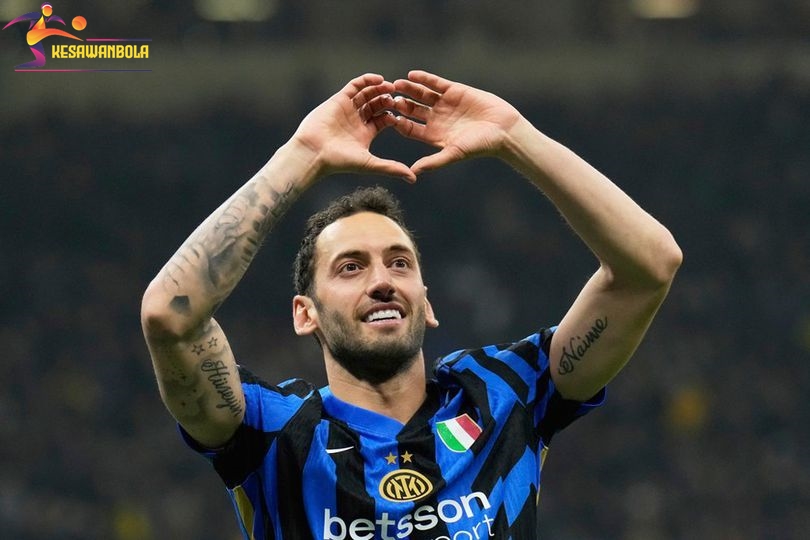 Belum Menyerah! Galatasaray Manfaatkan ‘Jalur Khusus’ untuk Boyong Calhanoglu dari Inter Milan